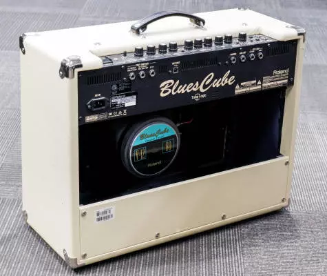 Roland - Blues Cube Artist - 80W Guitar Amplifier 2